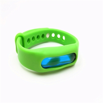 Mosquito repellent bracelet