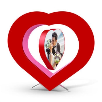 Heart-shaped suspended photo frame